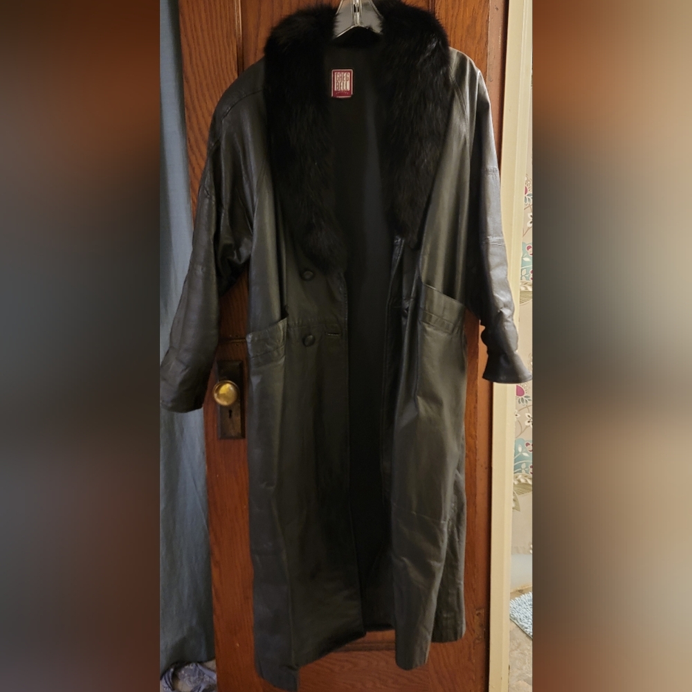 Women's Vintage Greg Bell Leather and Fur Full Length Coat Size Medium